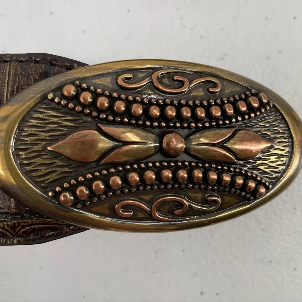 Chicos Vintage Faux Brown Croc Elastic Stretch Ornate Brass Buckle Small Belt